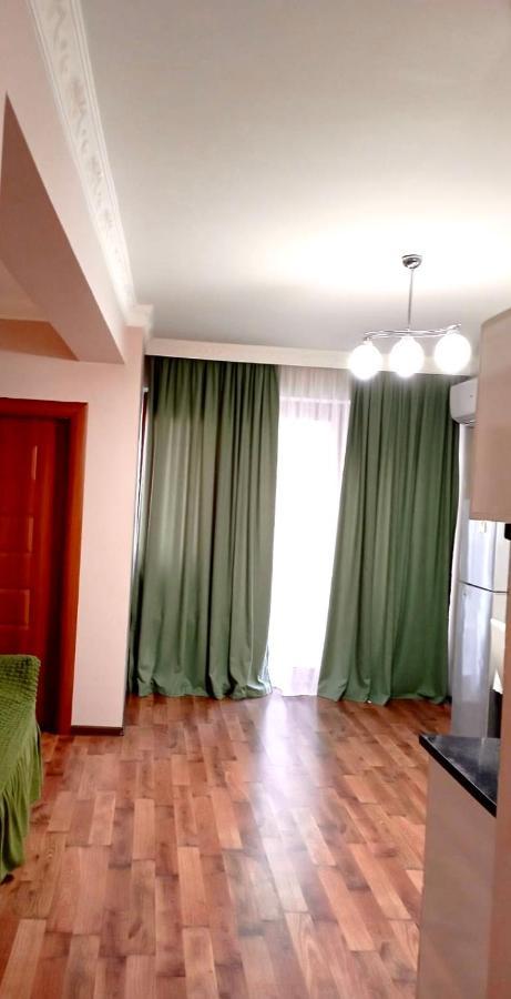 Daniel Sea View Apartment Batumi Eksteriør billede